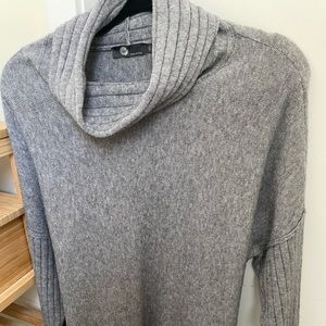 Grey sweater